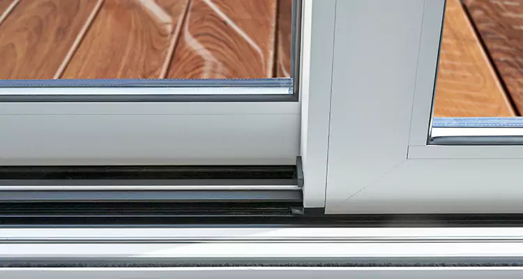 Patio Doors Leaking Water Issue Repair Services in Winter Haven, FL