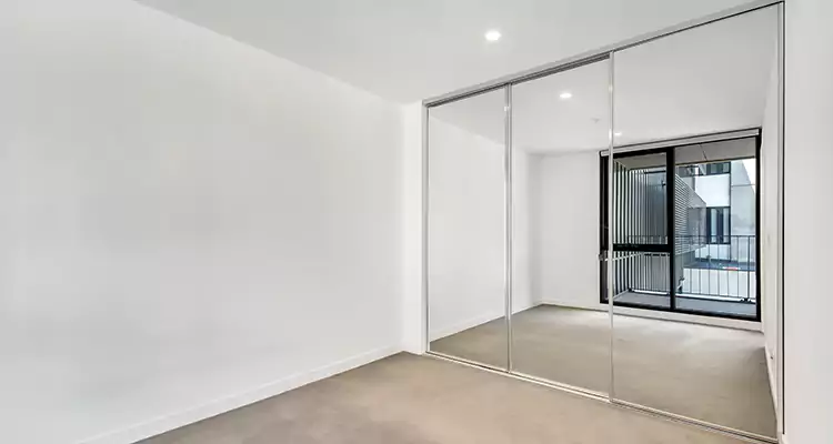 Why Homeowners Choose Us for Sliding Mirror Door Replacement in Winter Haven, FL