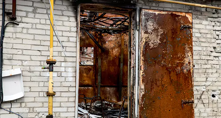 Metal Door Rust Repair in Winter Haven, FL