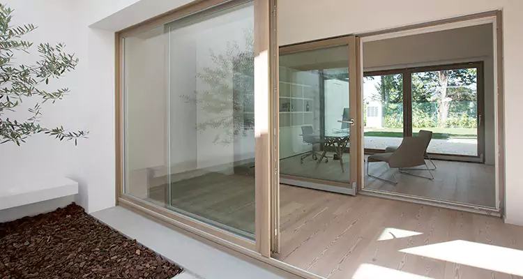 Sliding Screen Door Bottom Track Replacement in Winter Haven, FL